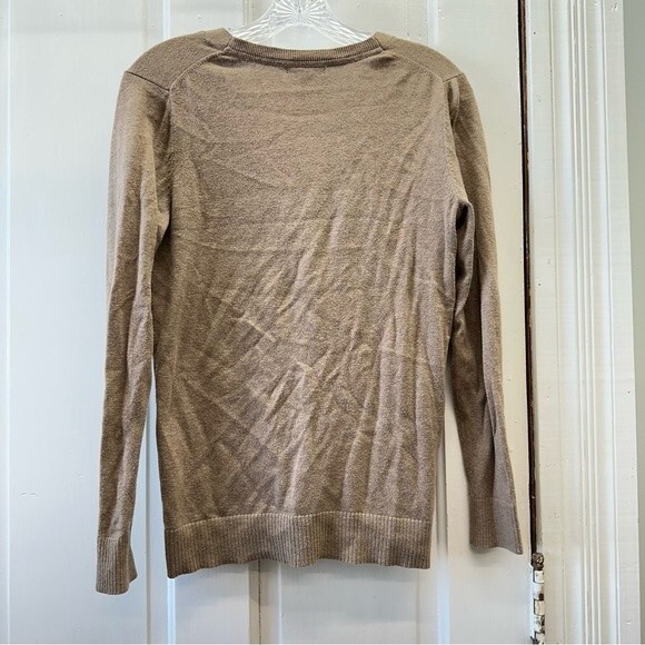 Gap tan long sleeve button down sweater cardigan women's small - Picture 2 of 3